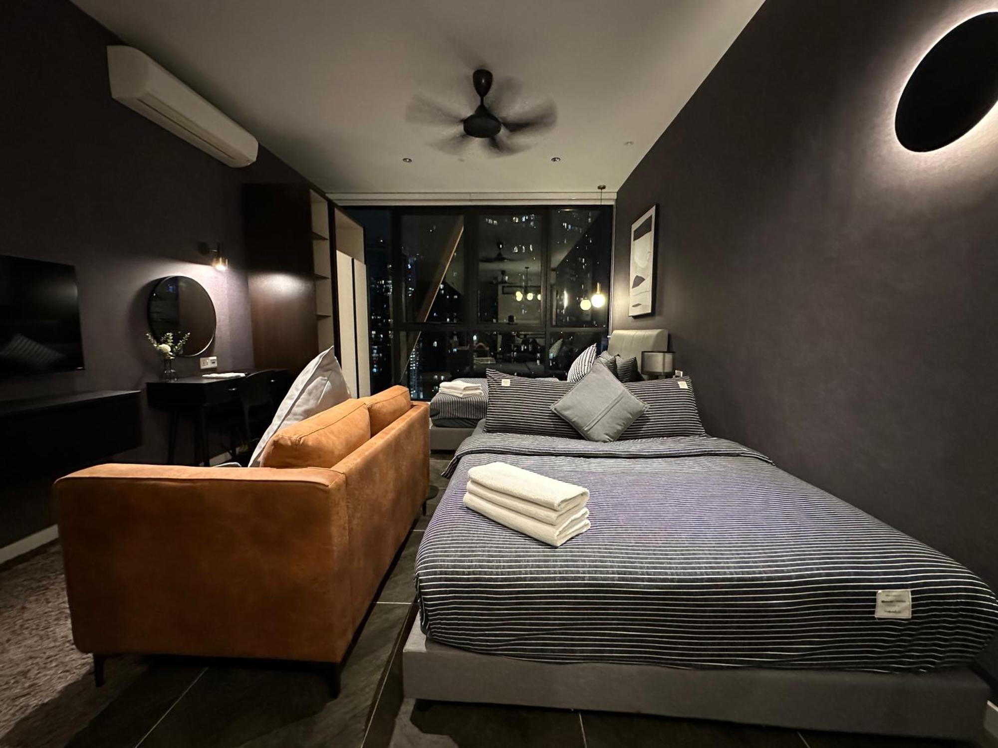 Scarletz Suites Klcc By Numa Куала-Лумпур Экстерьер фото
